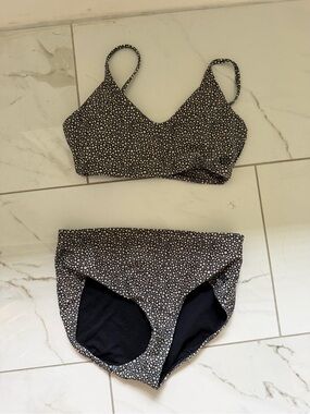 Black & White Floral Dot Wireless Bikini from Albion Fit